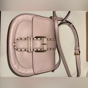 Pink Michael Kors bag 🎀